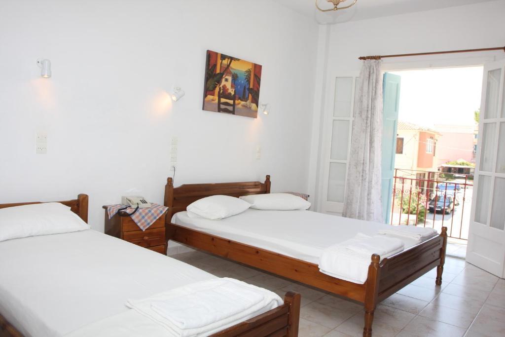 Akrogiali Hotel Plomari Exteriör bild